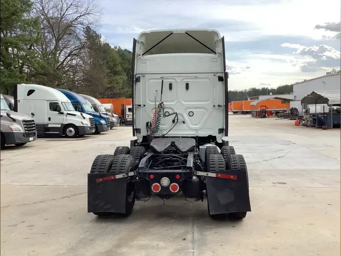 2021 Freightliner Cascadia