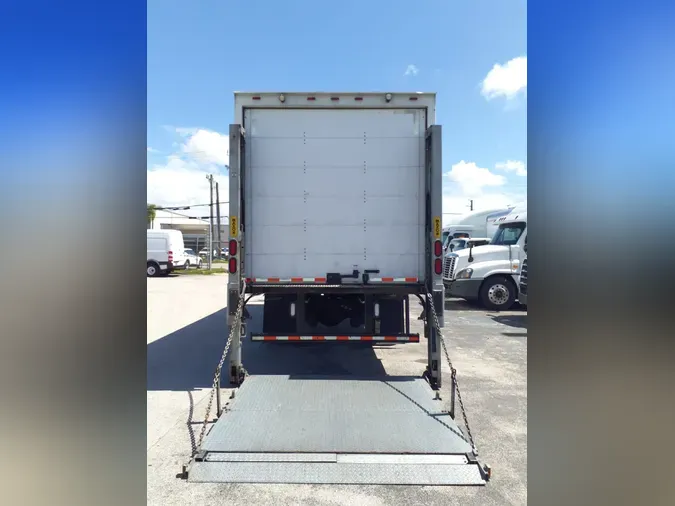 2020 FREIGHTLINER M2 106