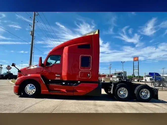 2023 Kenworth T680