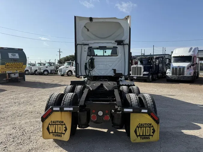 2020 International LT625