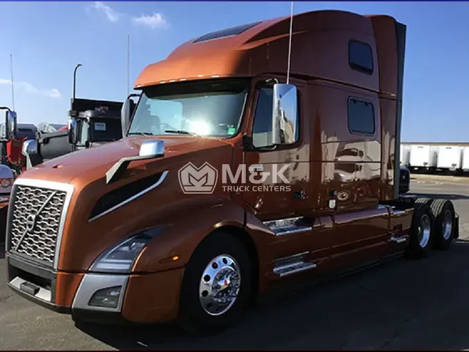 2022 VOLVO VNL64T860