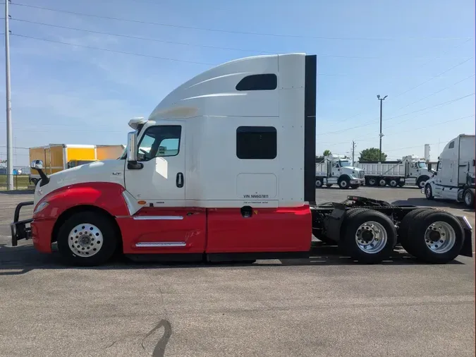 2022 International LT625