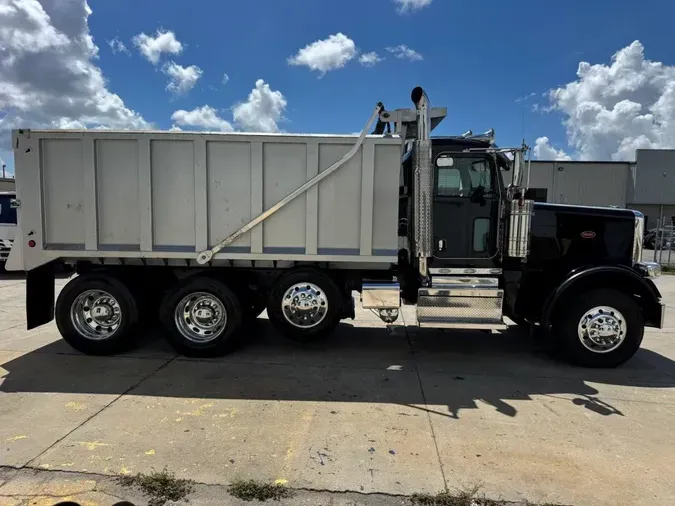 2024 Peterbilt 389