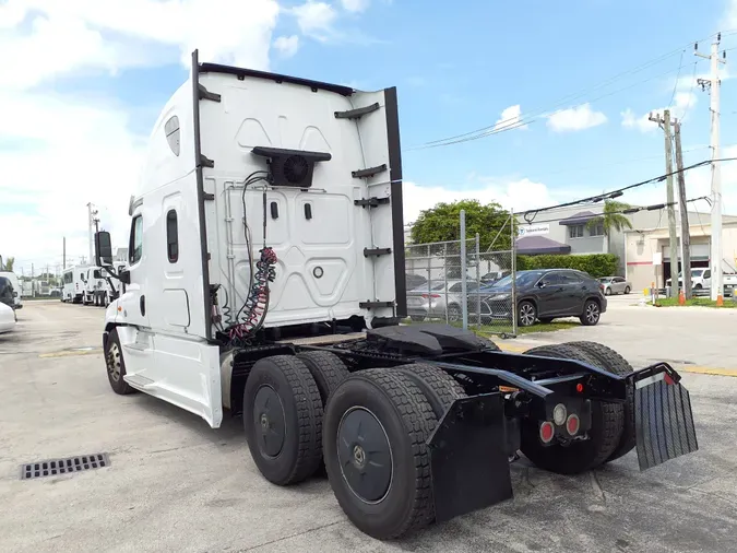 2019 FREIGHTLINER/MERCEDES CASCADIA 125