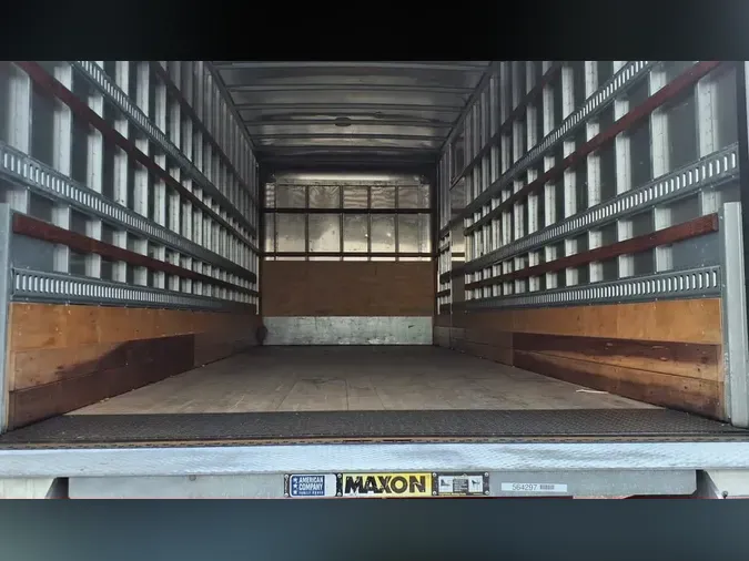 2022 FREIGHTLINER/MERCEDES M2 10698d9c4ca6b1d269294a3681df95b28ab