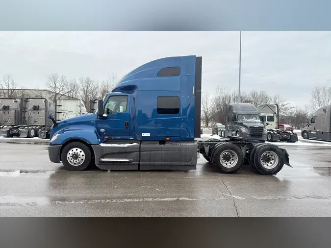 2023 International LT62F