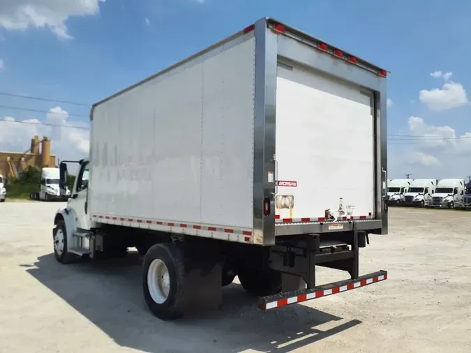 2019 FREIGHTLINER M2 106
