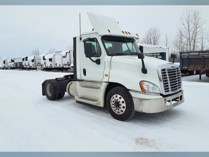 2017 FREIGHTLINER/MERCEDES CASCADIA 12598e13a8cae19c3cc79b4886fab46c3b9