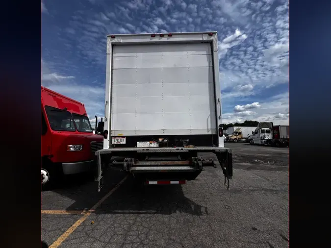 2019 FREIGHTLINER M2 106