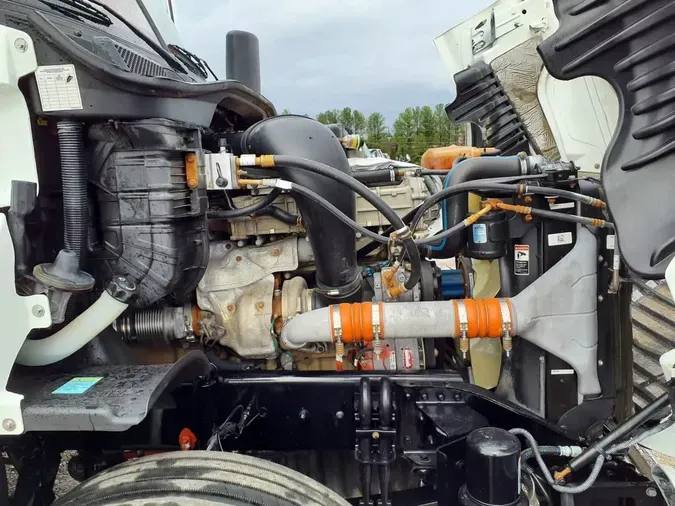 2019 FREIGHTLINER/MERCEDES CASCADIA 12598e48e5351cdcc9d69497436e346ba3d