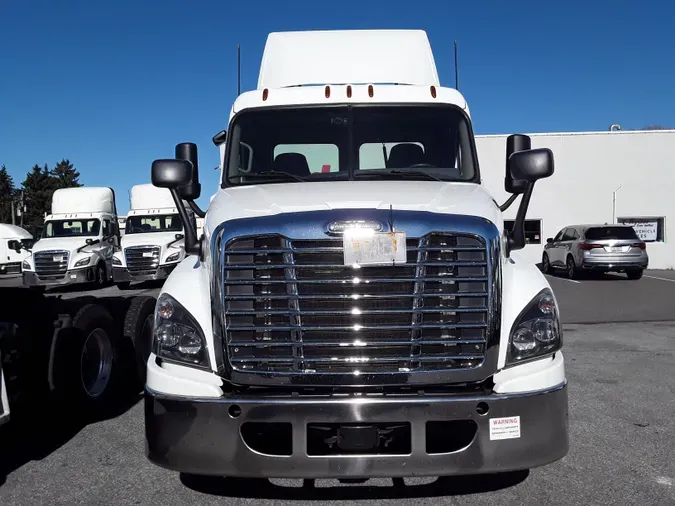 2018 FREIGHTLINER/MERCEDES CASCADIA 125