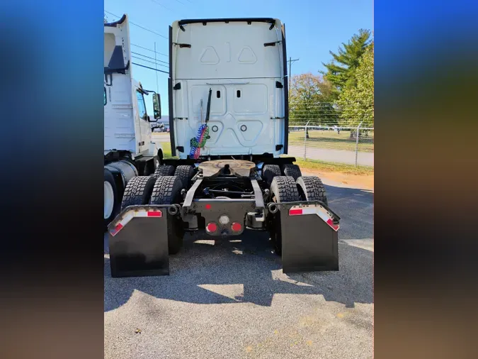 2019 FREIGHTLINER/MERCEDES CASCADIA 125