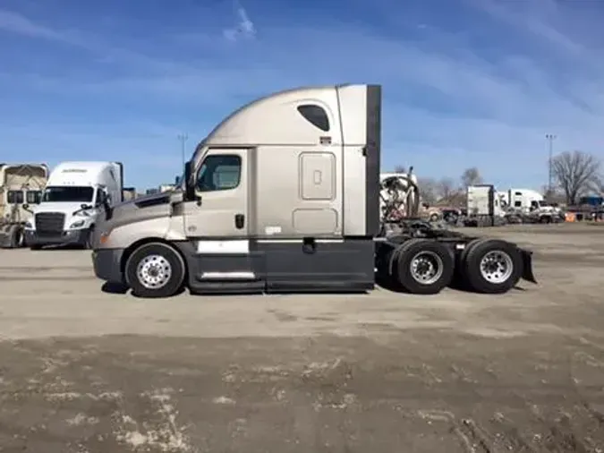 2023 Freightliner Cascadia