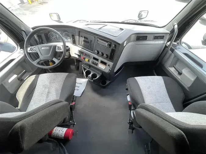 2022 FREIGHTLINER CA126