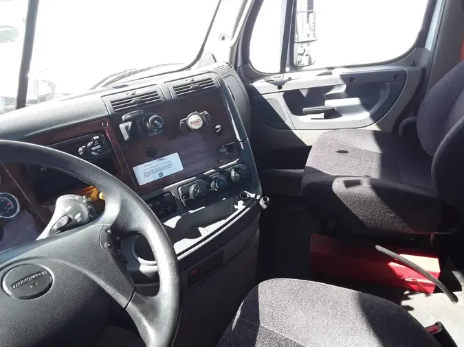 2018 FREIGHTLINER CASCADIA 113