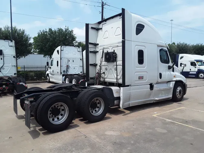 2018 FREIGHTLINER/MERCEDES CASCADIA 125