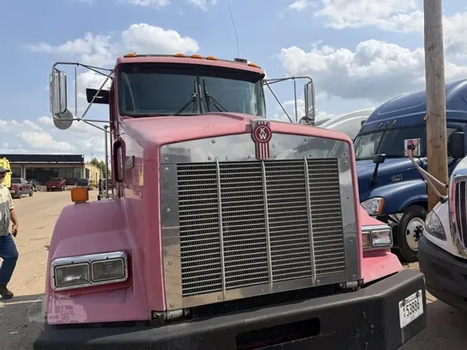 2004 KENWORTH T800