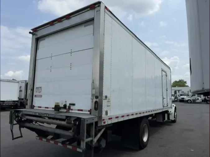 2020 FREIGHTLINER/MERCEDES M2 106