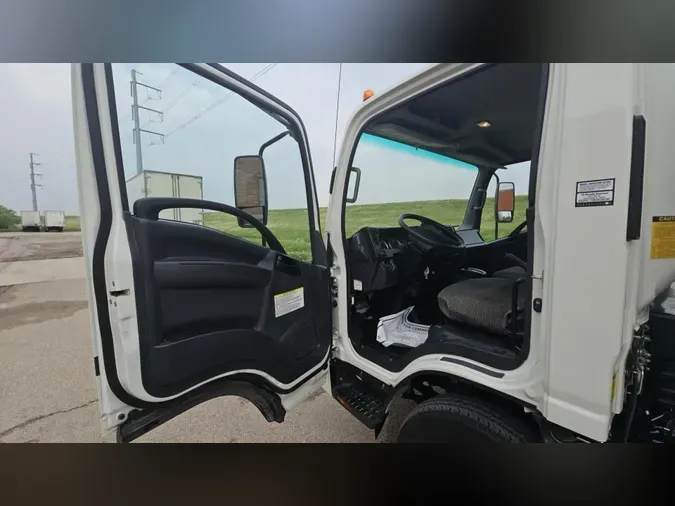 2023 Isuzu NPR-HD