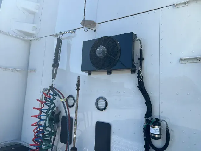 2023 Peterbilt 57998fbace720fd79f055cbadb3a2e6f33a