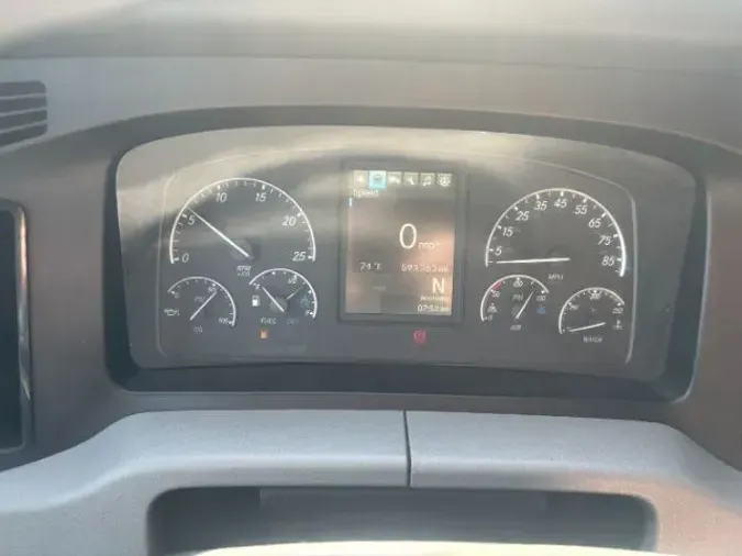 2020 Freightliner New Cascadia 126