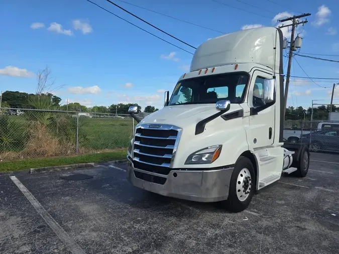 2020 FREIGHTLINER/MERCEDES NEW CASCADIA 11698ffe83c1fde49674eccc36f82321312