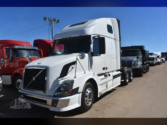 2006 VOLVO VNL64T670990202fd4db3e2f5414b3101e59e0244