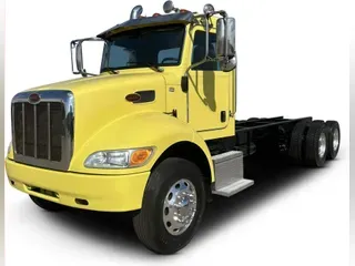 2020 Peterbilt 348