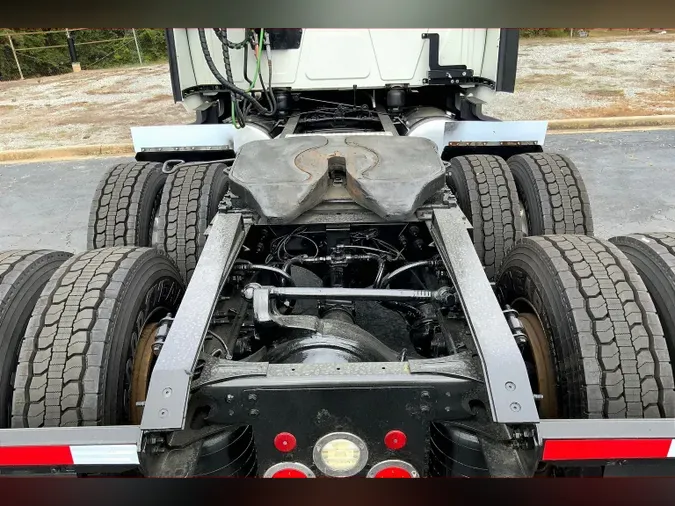 2022 INT LT625 6x4