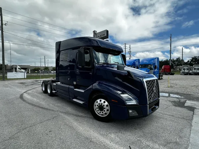 2019 Volvo VNL64T740