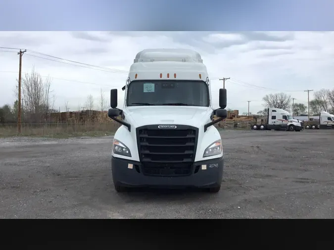 2021 Freightliner Cascadia 126