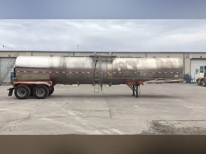 1996 STE 990c85e4c255ca60f41615f1c58c8561