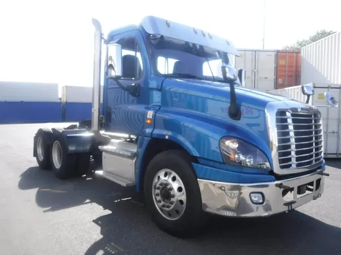 2018 FREIGHTLINER/MERCEDES CASCADIA 125