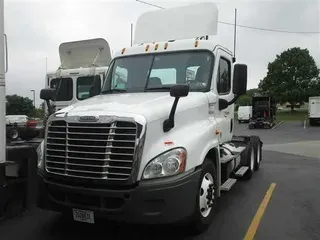 2015 Freightliner CASCADIA 125