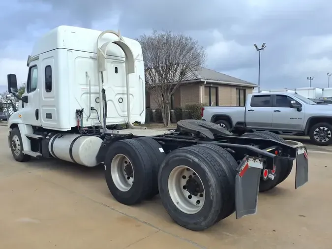 2020 FREIGHTLINER/MERCEDES CASCADIA 125