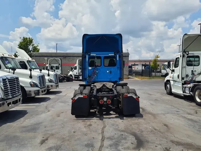 2019 FREIGHTLINER NEW CASCADIA PX12664