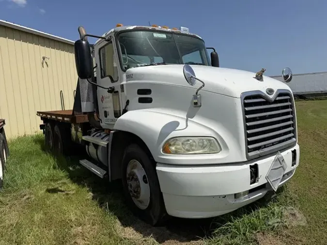 2004 MACK VISION CX61399187f5f4b2bf9f9cf2b39d24a018340