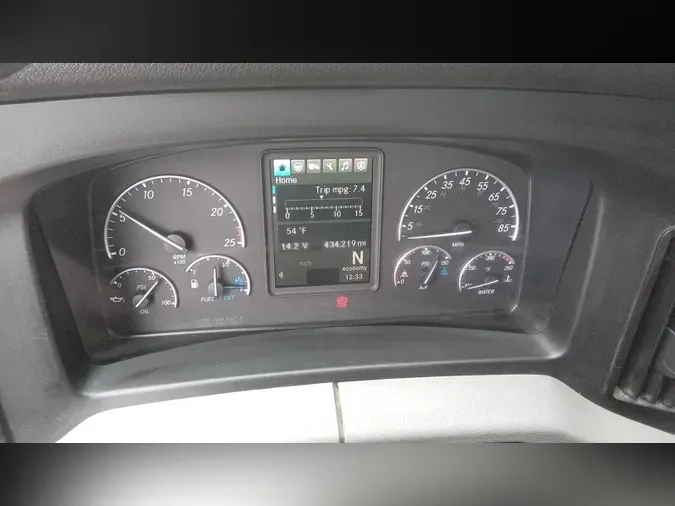 2021 Freightliner Cascadia 126