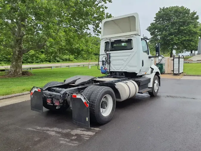 2019 NAVISTAR INTERNATIONAL RH613 DAYCAB S/A