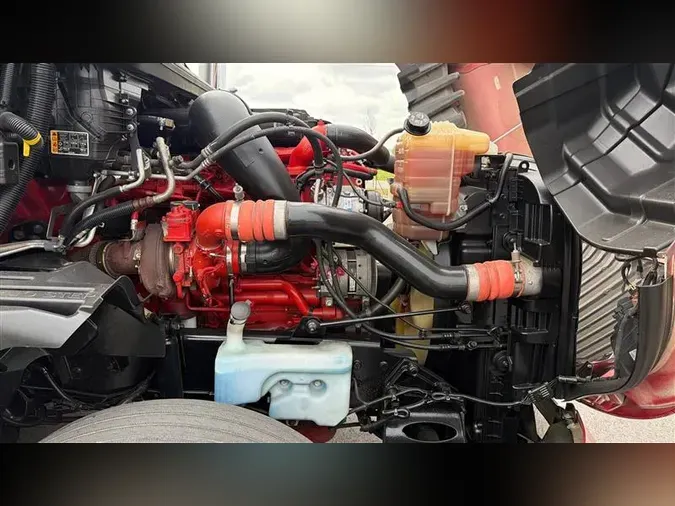 2023 INTERNATIONAL LT