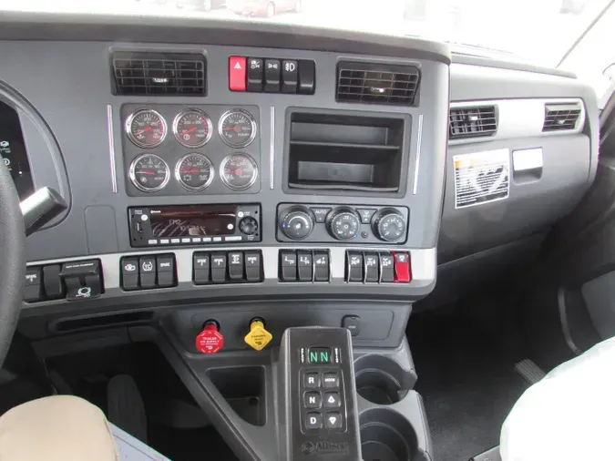 2026 Kenworth T880992065e388c7f248aead38ffc12c11fd