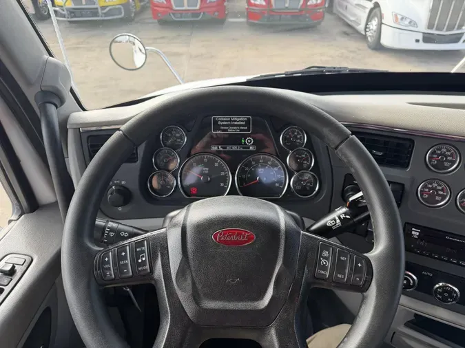 2021 Peterbilt 579