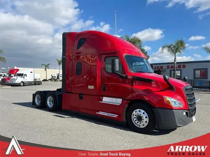 2022 FREIGHTLINER CA126