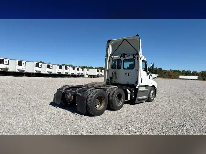 2019 Freightliner Cascadia 126992e6e2d307452f0ee2e02555d5a4d0e