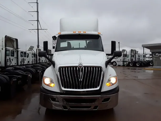 2019 NAVISTAR INTERNATIONAL LT625 DAYCAB T/A