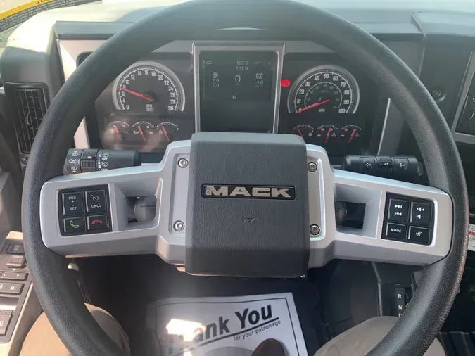 2026 MACK MD MD6 151 WB