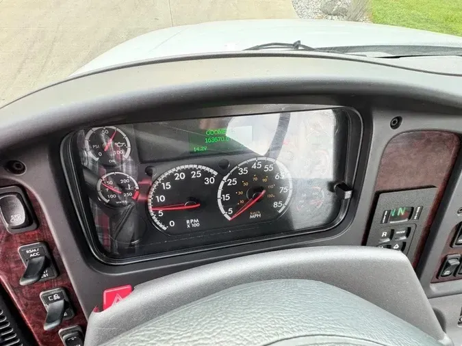 2020 Freightliner Business Class M2 106