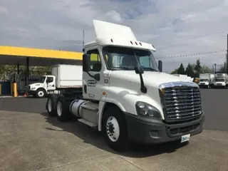 2017 FREIGHTLINER X12564ST