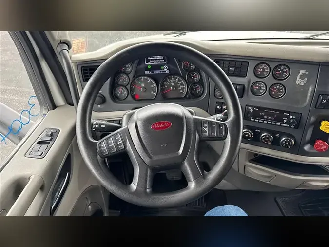 2021 PETERBILT 579