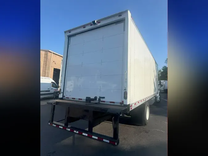 2019 FREIGHTLINER/MERCEDES M2 106